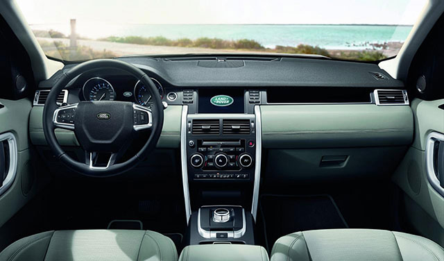 The dash and center console of the Discovery Sport