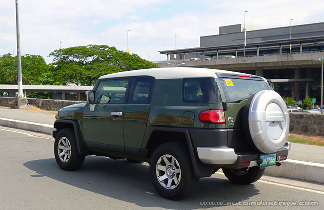 FJ Cruiser rear