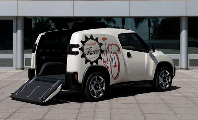The Toyota U2 concept with rolled back roof and ramp
