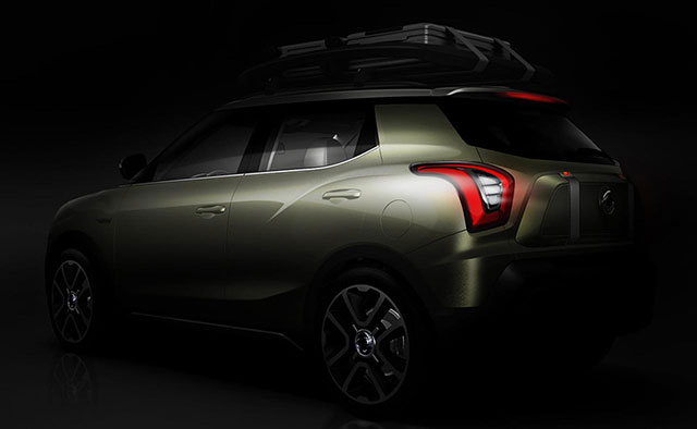 Side-rear profile of the XIV-Adventure