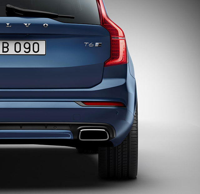 The rear section of the Volvo XC90 R-Design