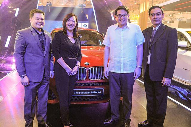 Sen. Aquino with Atty. Gutierrez