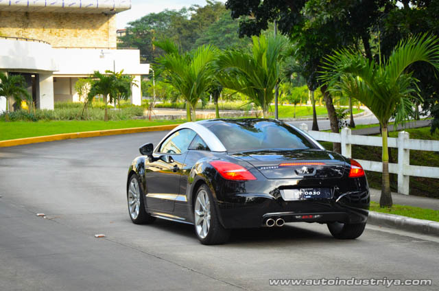 2014 Peugeot RCZ rear shot