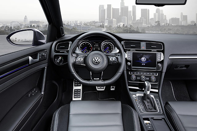 The interior of the Volkswagen Golf R Variant