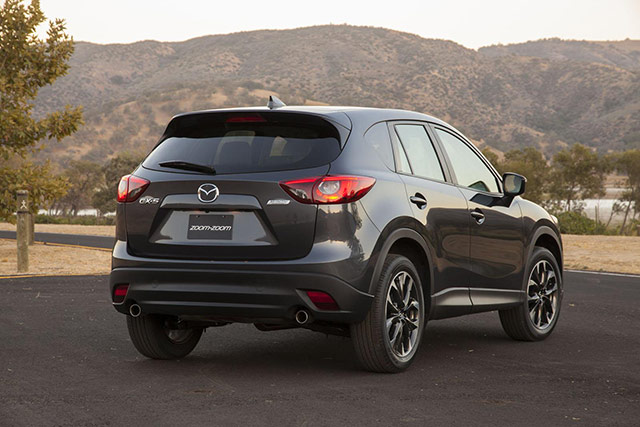 The rear of the US-spec 2016 Mazda CX-5