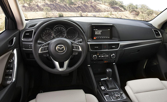 The interior of the 2016 US-spec Mazda CX-5