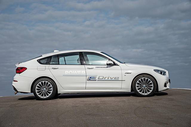 The side profile of the BMW 5-Series GT eDrive