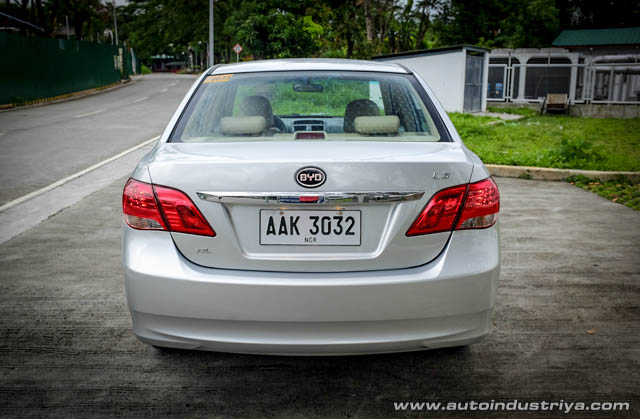 2014 BYD L3 GL-i rear shot