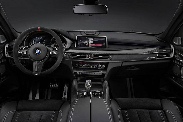 The interior of the BMW X6