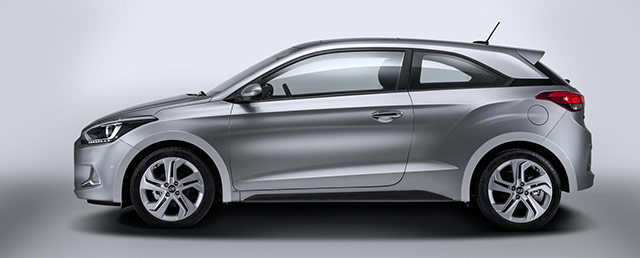 Side of the 2015 Hyundai i20 coupe