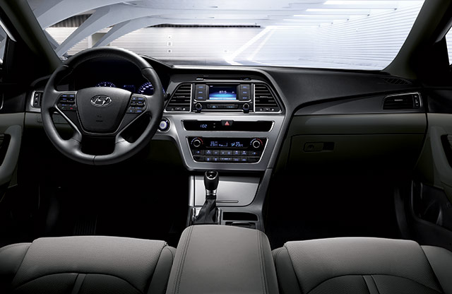 Interior of the 2015 Hyundai Sonata