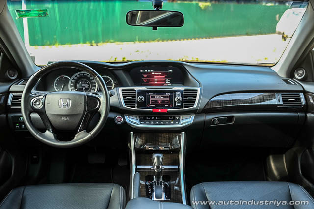 2014 Honda Accord dashboard shot