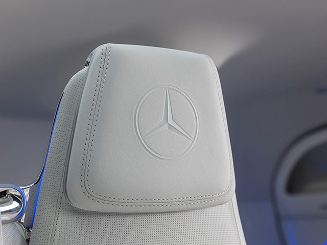 The interior of the Mercedes-Benz new concept