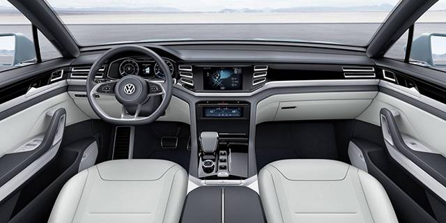 The interior of the Volkswagen Cross Coupe GTE
