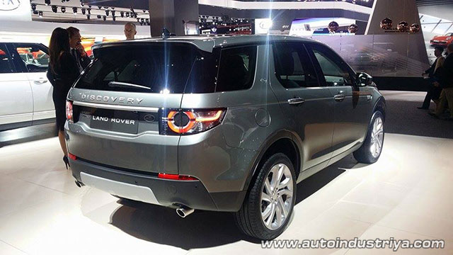 The rear of the 2015 Land Rover Discovery Sport