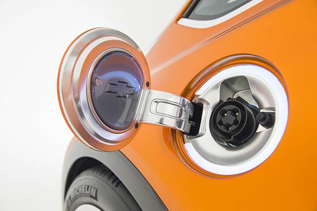 The charging socket of the Chevrolet Bolt EV concept