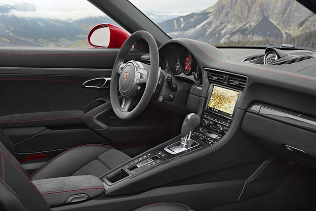 Interior of the Porsche 911 Targa 4 GTS