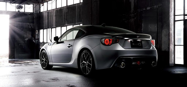 Rear of the Toyota 86 style CB