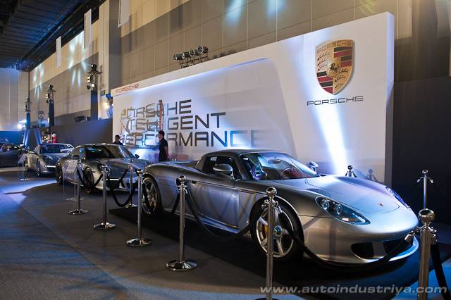 Porsche at PGA World of Supercars