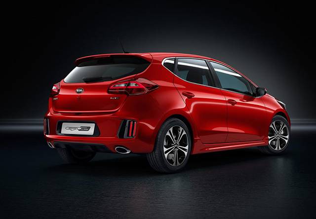 The rear and side of the 2015 cee'd GT Line