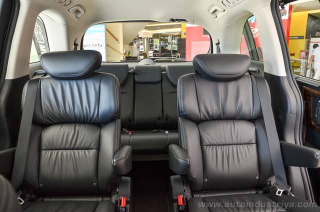 Honda Odyssey rear seats