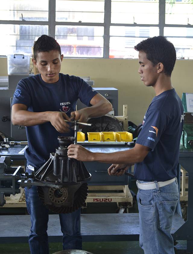 Isuzu reopens training center