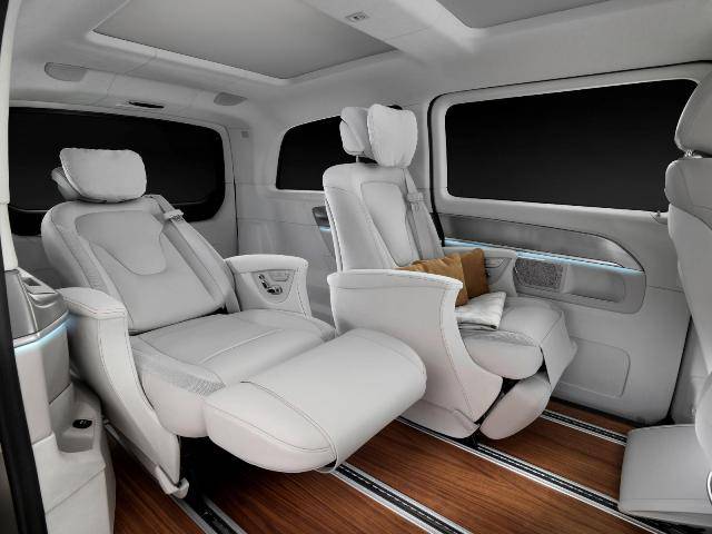 Interior of the Mercedes-Benz Vision Concept e