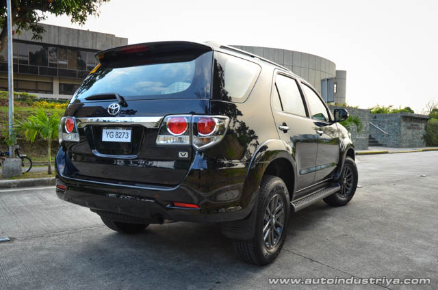 2015 Toyota Fortuner rear shot