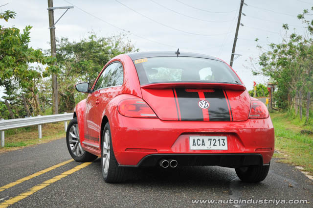 2015 Volkswagen Beetle rear shot