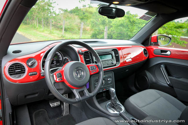 2015 Volkswagen Beetle dashboard shot