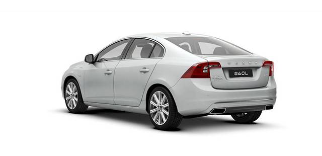 The rear of the Volvo S60L Twin Engine