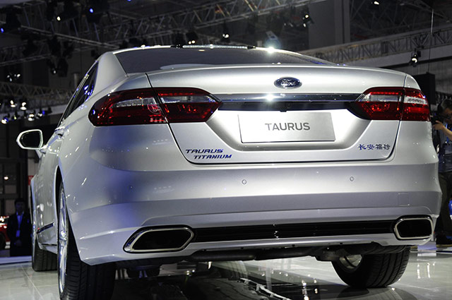The 2015 Ford Taurus debuts in Shanghai Motor Show
