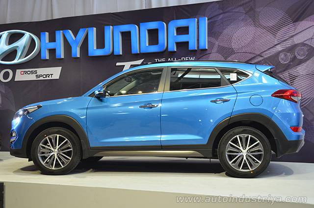 2015 Hyundai Tucson side