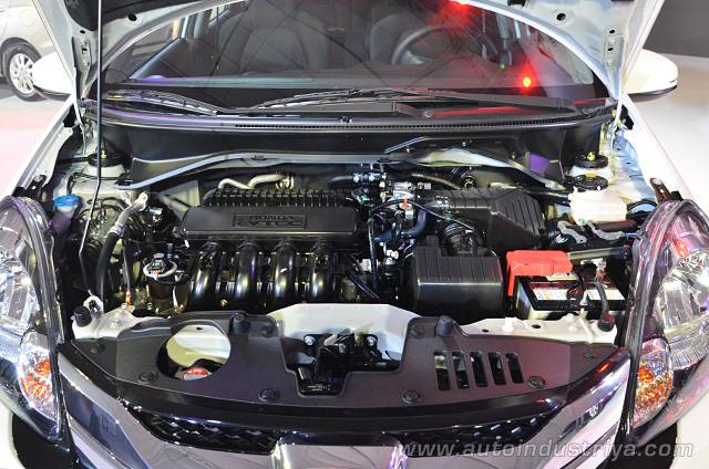 Honda Mobilio engine