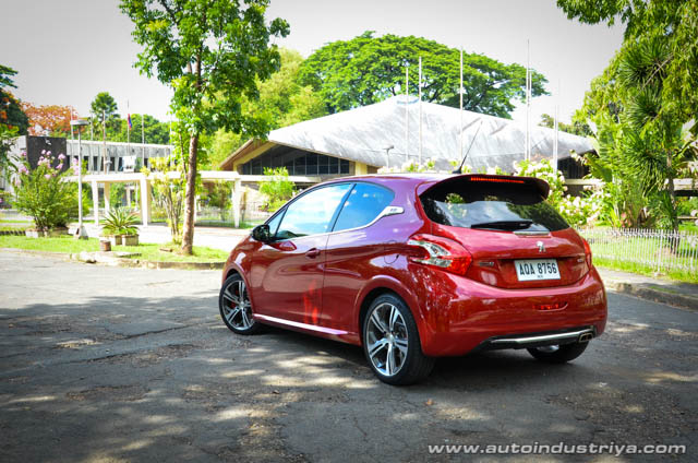 2015 Peugeot GTI rear shot
