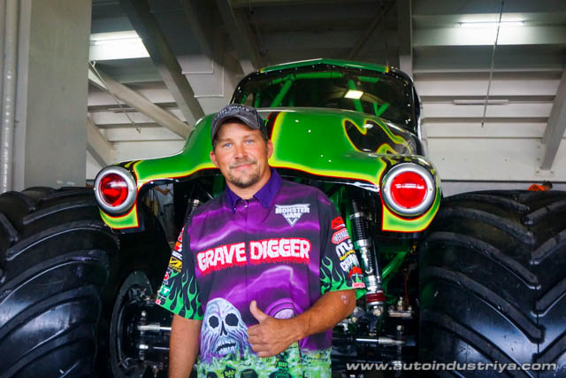 Grave Digger - Jon Zimmer