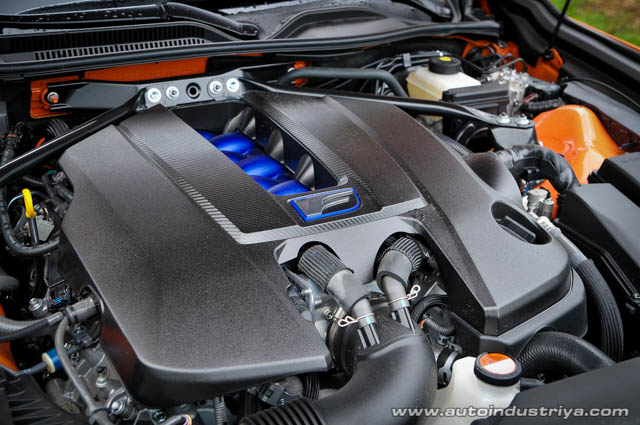 2015 Lexus RC F engine shot