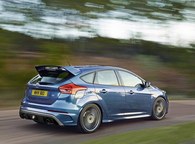 The rear and side design of the Ford Focus RS