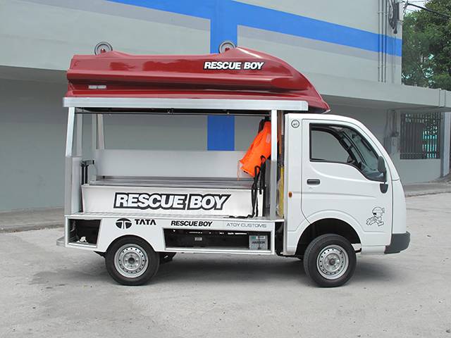 A side view of the Tata Ace Rescue Boy