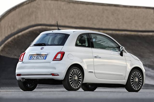 The rear and side of the Fiat 500