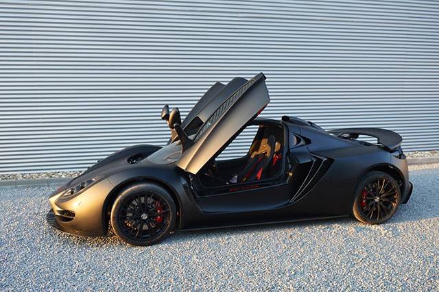 The Sin R1's butterfly doors