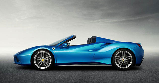 Ferrari 488 Spyder side