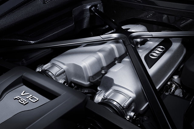 Audi R8 V10 FSI engine