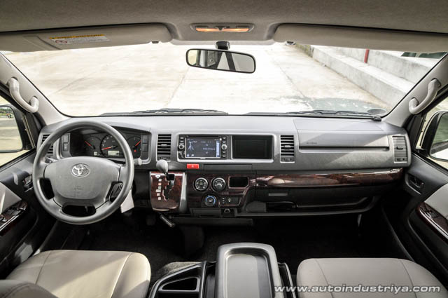 2015 Toyota Hiace Super Grandia LXV dashboard shot