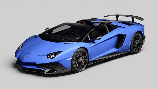 Front quarter view of the Aventador SV Roadster