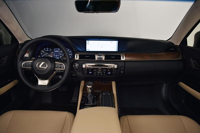 The cabin of the 2016 Lexus GS