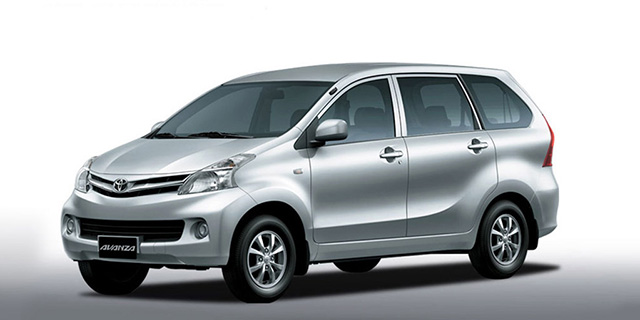 The pre-facelift Toyota Avanza