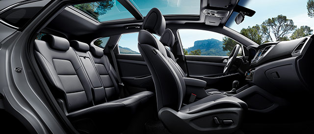 2016 Hyundai Tucson interior