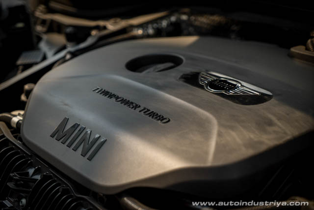 2015 Mini Cooper S JCW enigne shot