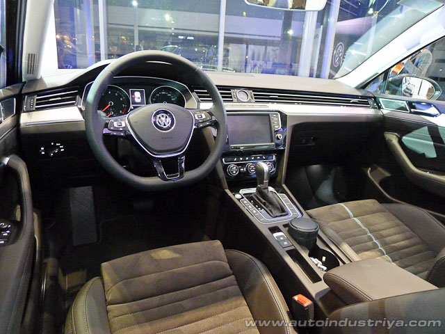 2015 VW Passat interior